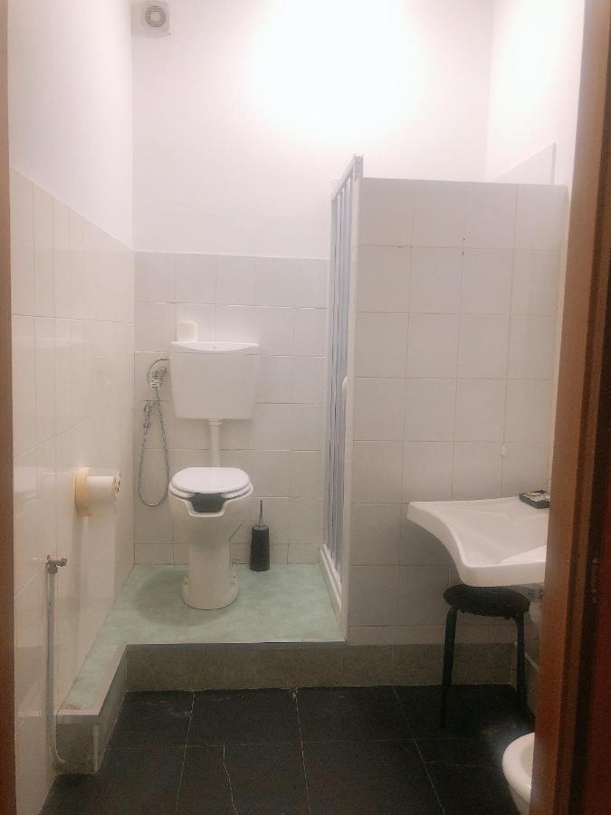 New Family Inn Перо Екстериор снимка