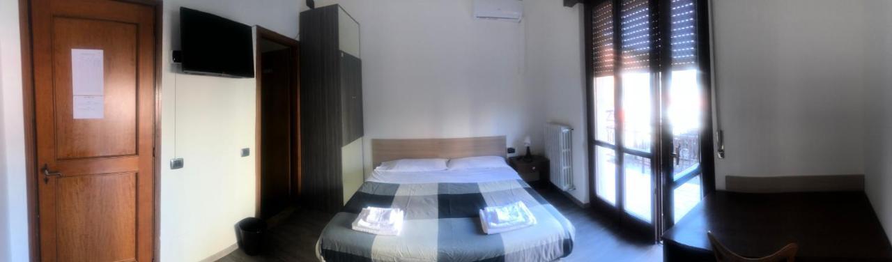 New Family Inn Перо Екстериор снимка